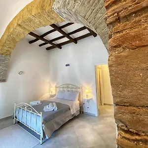 Apartment Moenia