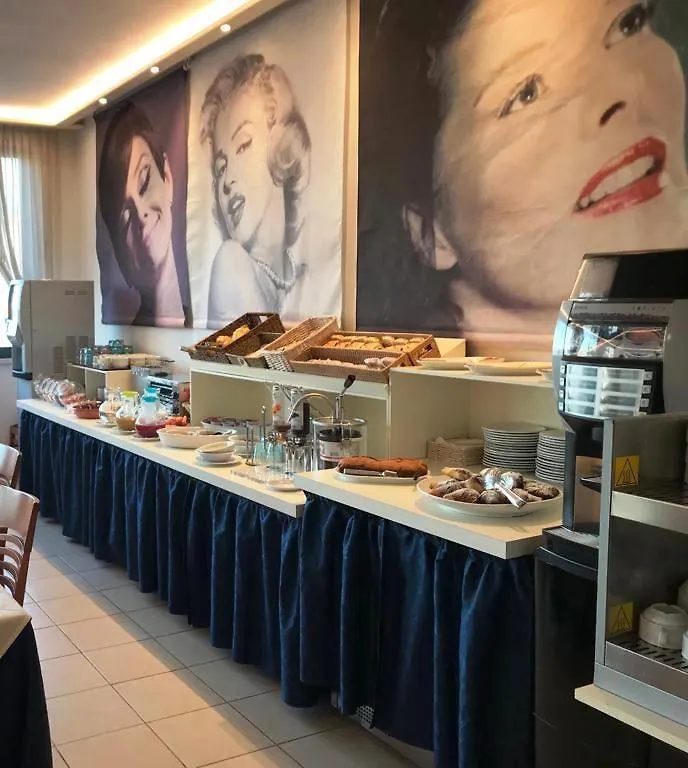 Dependance Dell'Hotel Sole E Mare Lido di Camaiore 3*,